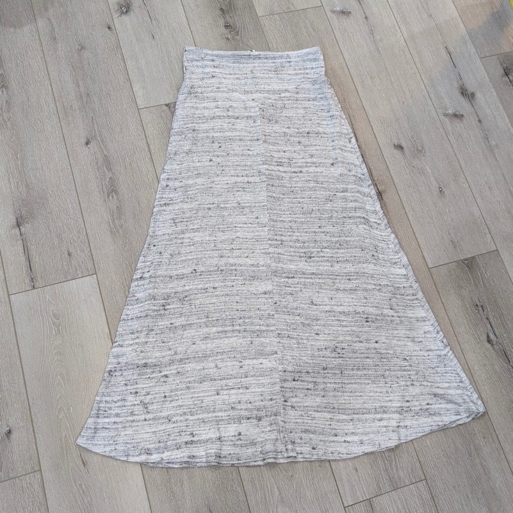 NWOT - AMADI Womens Heather Gray Long Full Length Maxi Skirt Lined - SMALL